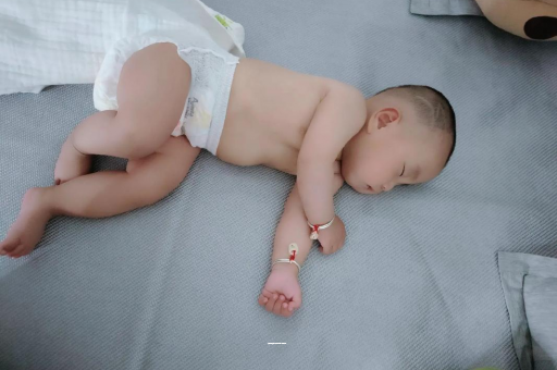 阳江宝宝高烧怎么处理